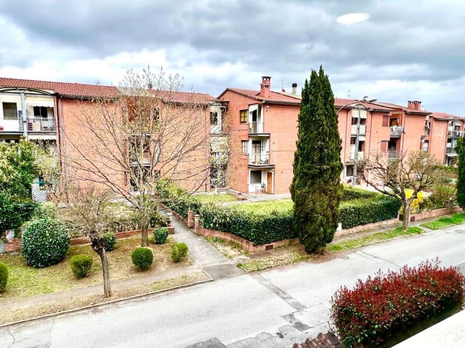 Comfyspot Apartment Rosia Exterior photo