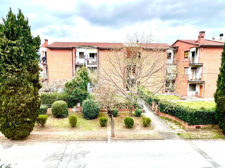 Comfyspot Apartment Rosia Exterior photo