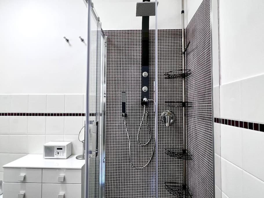Comfyspot Apartment Rosia Exterior photo
