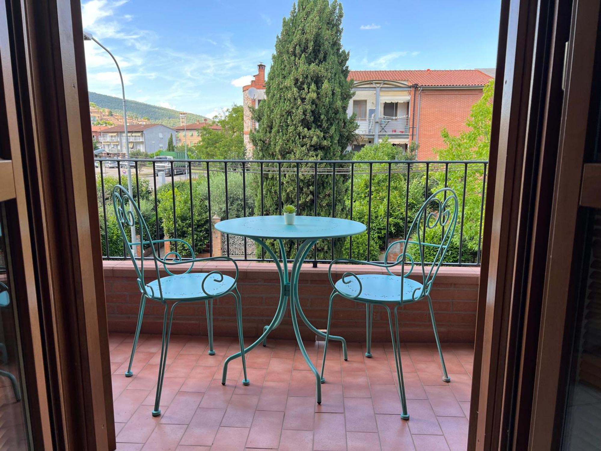 Comfyspot Apartment Rosia Exterior photo